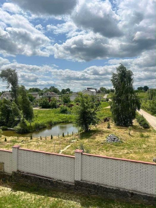 Продам 2-поверховий будинок у с.Лука-Мелешківська 7218