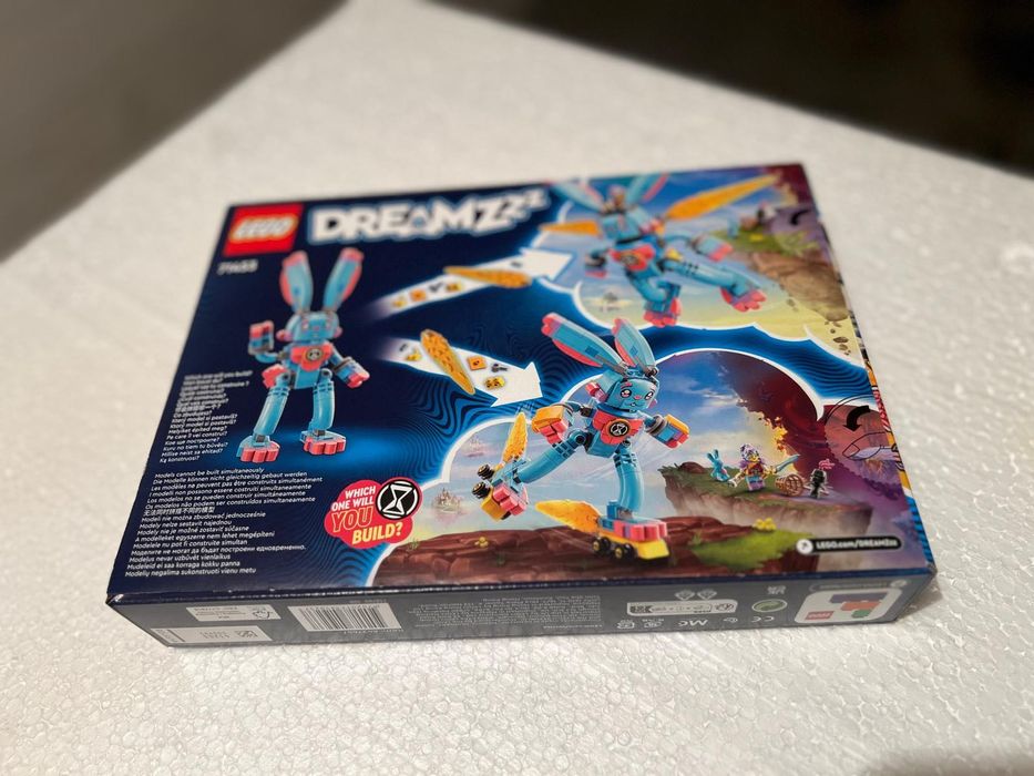 LEGO Izzie i króliczek Bunchu , Izzie i króliczek Bunchu , LEGO