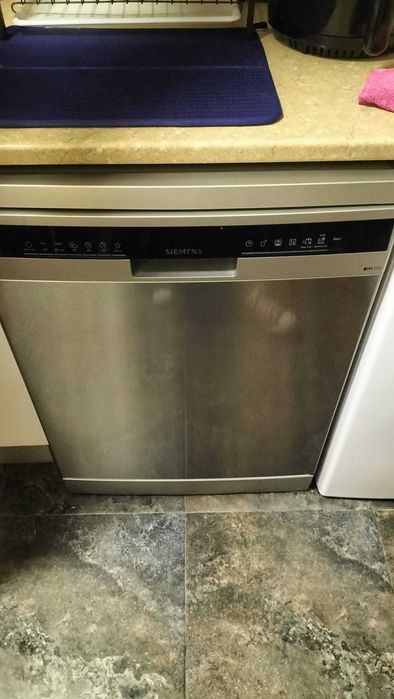 Electromésticos - Máquina de lavar loiça e Roupa; Frigorífico;