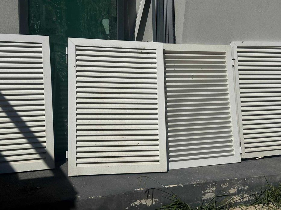 4 Portadas de aluminio branco