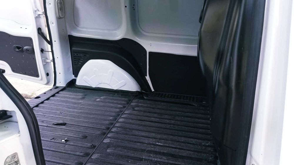 Renault Kangoo 1.5Dci 3 lugares  A/C Nacional iva já incluido no preço