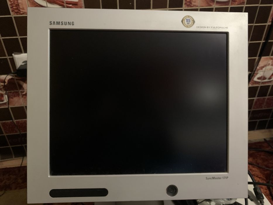 Комплект на базе ryzen 5 1500 (4*8)