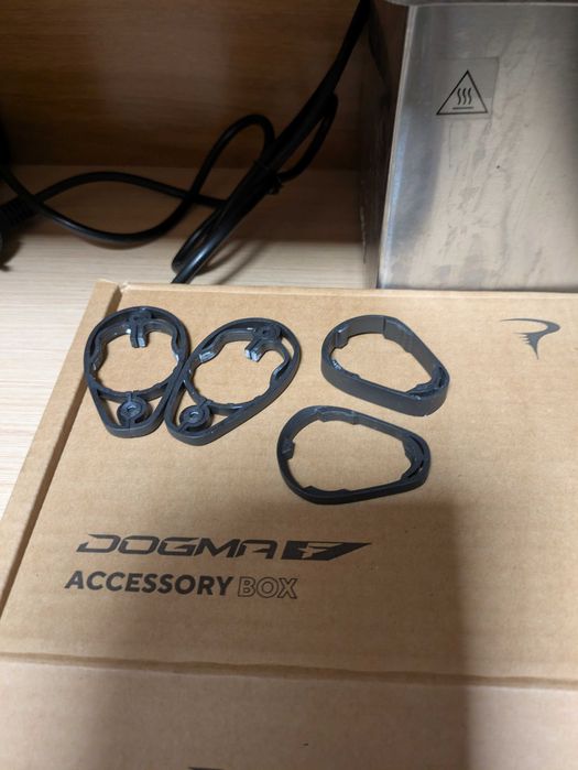 Podkładki steru Pinarello Dogma F