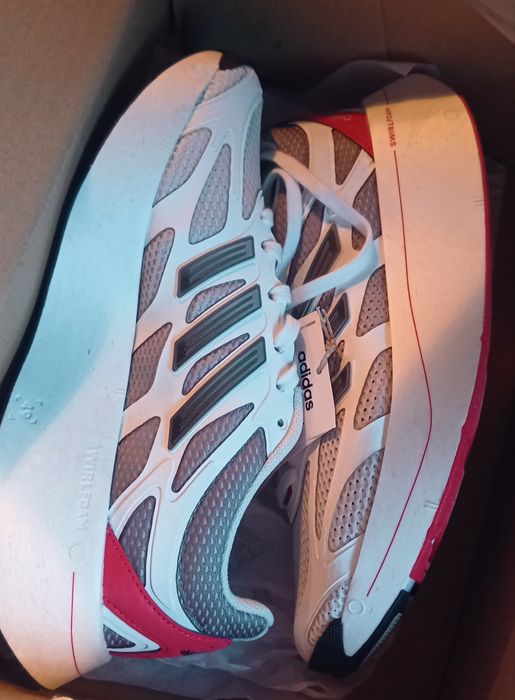 Кросівки жіночі, модель Adidas Adizero Aruku