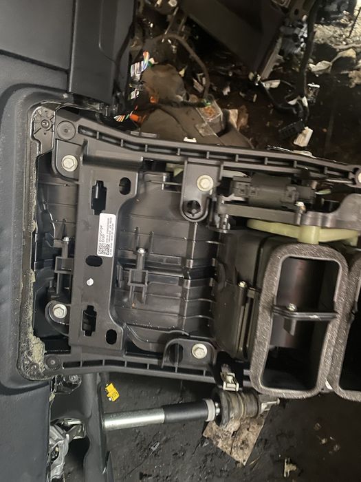 Торпедо Tesla model 3 21год