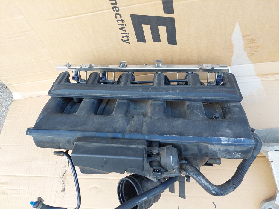 Kolektor ssący m54b30 BMW