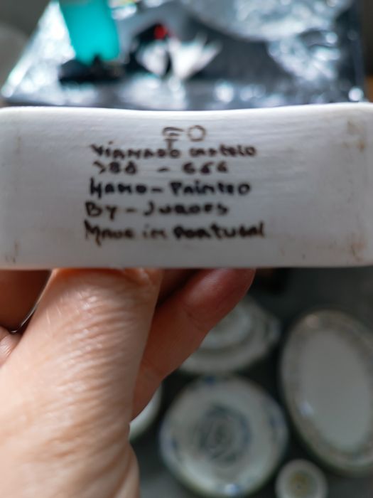 Viana do Castelo — Conjunto Completo c/ 8 Pratos + Terrina e Travessa | Pintado à Mão