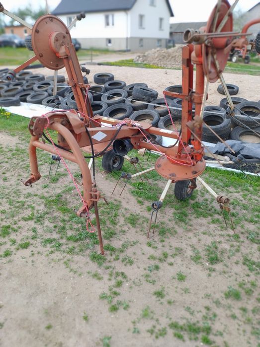 Przewracarke Kuhn Deutz fahr