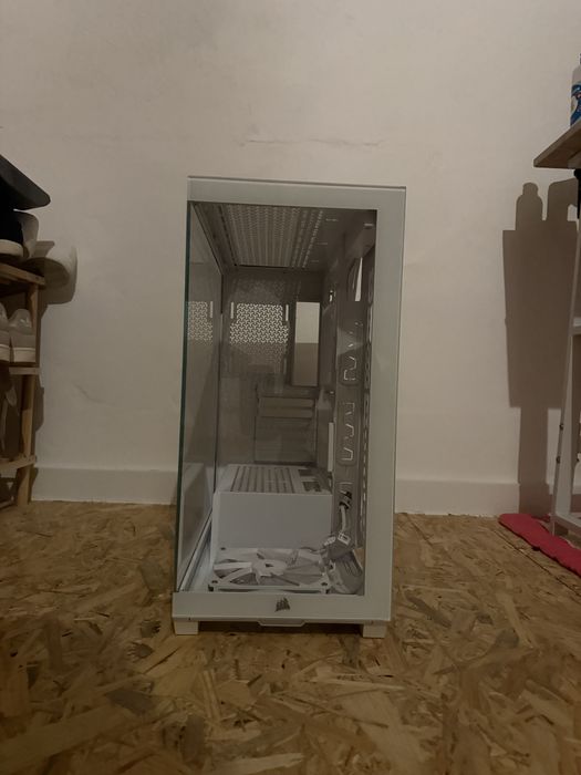 CORSAIR 3500X RS-R ARGB Semi-Tower PC Case with Panoramic Glass Panel