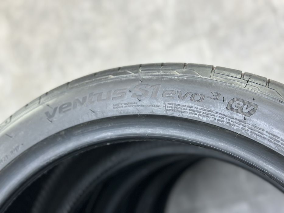 Нові літні шини Hankook VentusS1 Evo3 ev 235/45 R21, 255/40 R21