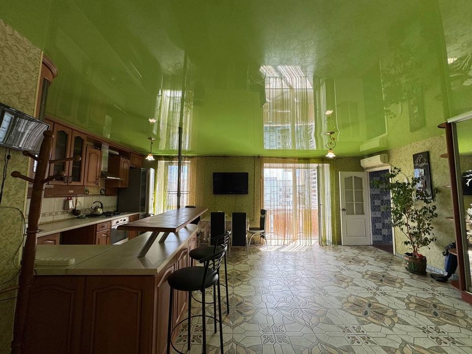 Большая двухкомнатная квартира возле 7 школы г.Черноморск