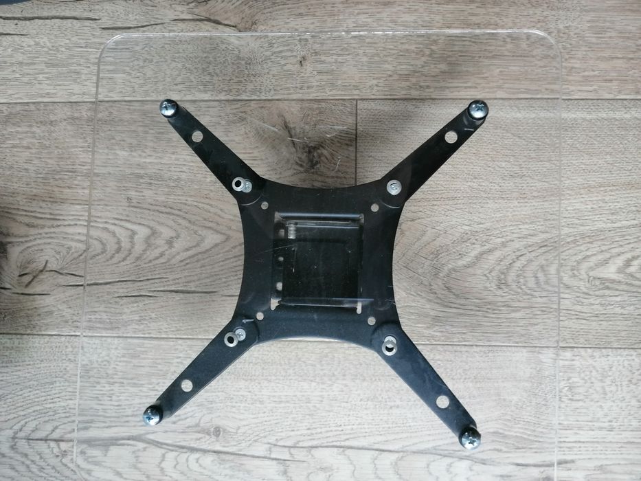 Wieszak do telewizora do 32'