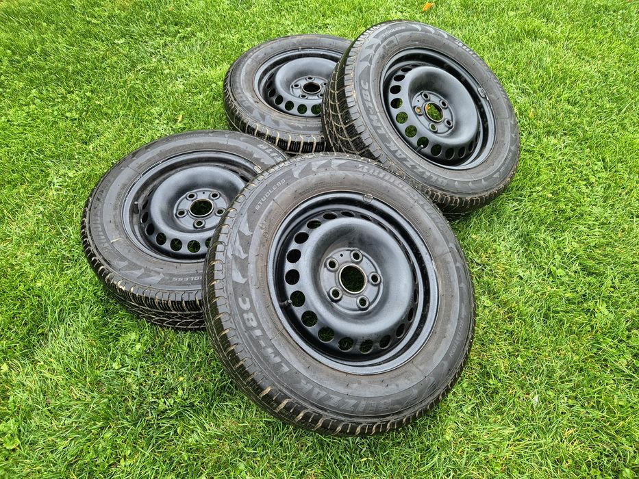 Komplet 4 szt. oryginalnych felg stalowych 16" VW T5,T6,T6.1