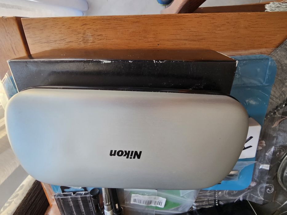 Óculos Nikon novos