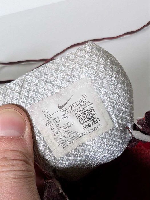 Кросівки Nike Zoom Vomero 5 оригінал 38.5 розмір стан дуже гарний