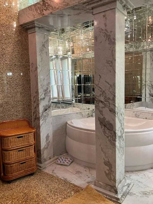 Продаж будинку , 400 кв. м, 5 кімнат можлива продажа за BTC Bitcoin