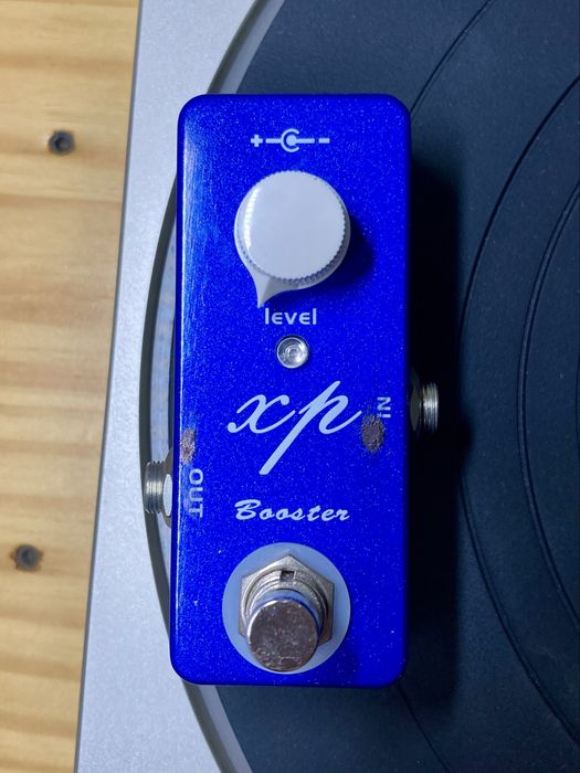 Pedais Fender, Mooer…