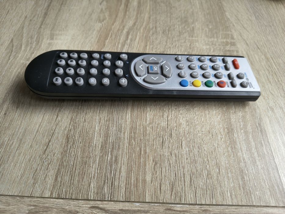 Pilot Smart TV RC1900