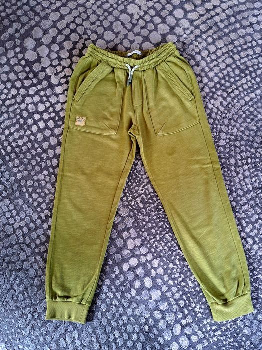 Chłopięce spodnie dresowe Reserved rozmiar 146 cm