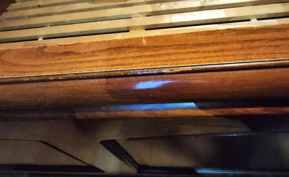 Łóżko 160x200 (rama, bez materaca)