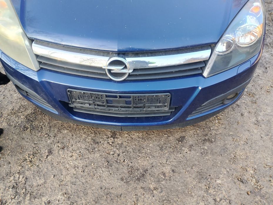 Zderzak przód opel astra h z21b