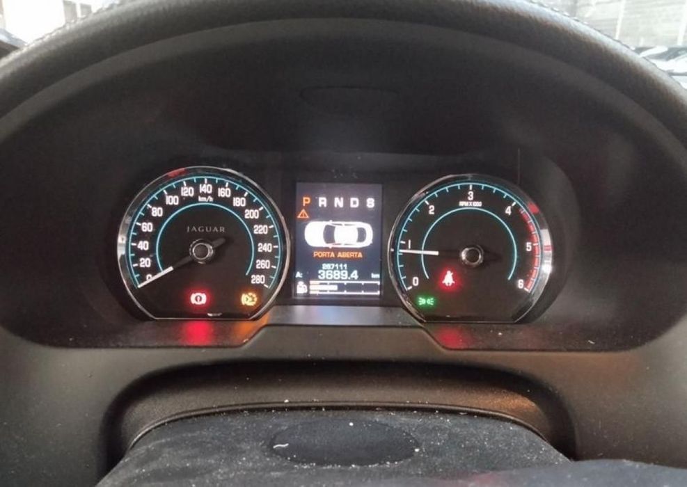 Jaguar XF