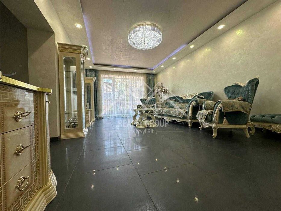 Продаж чудового будинку з ремонтом (район Дружба)