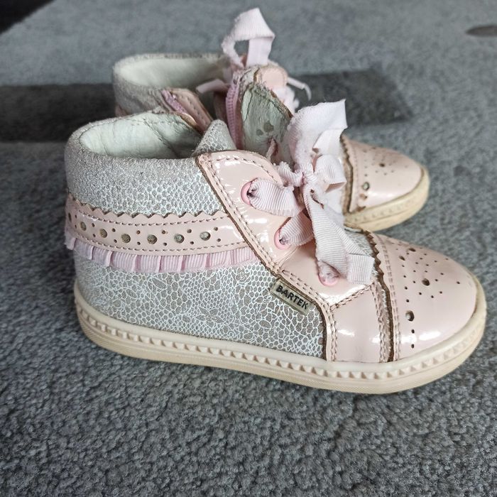 Buty dziewczęce wiosenne jesienne 25 skóra