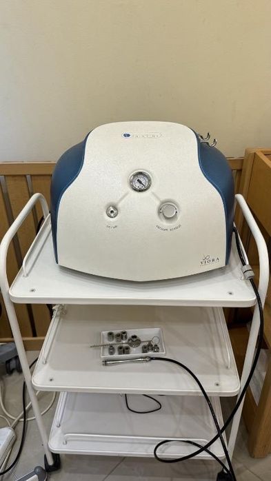 Косметологічний апарат алмазної шліфовки