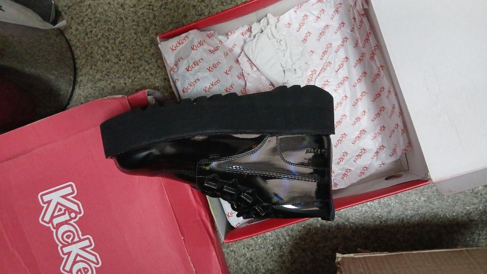 Продаю ботинки kickers