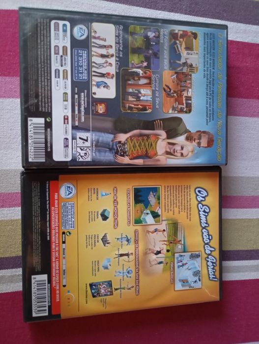 Sims 2 e Sims on Holiday