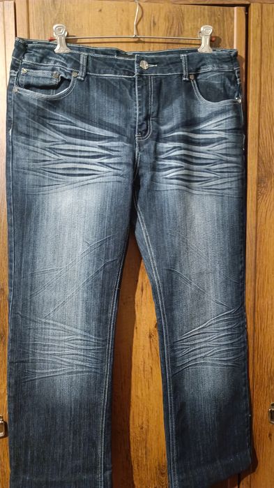 Spodnie jeansowe 46