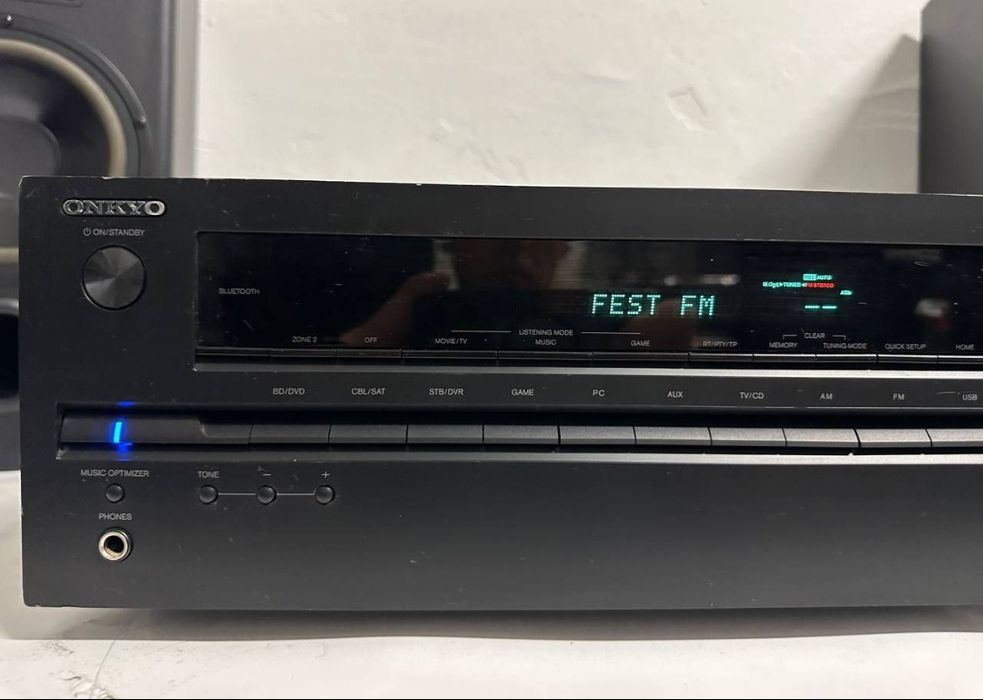 5.1 Amplituner Onkyo HT-R393, 5*110Watt, HDMI, Bluetooth