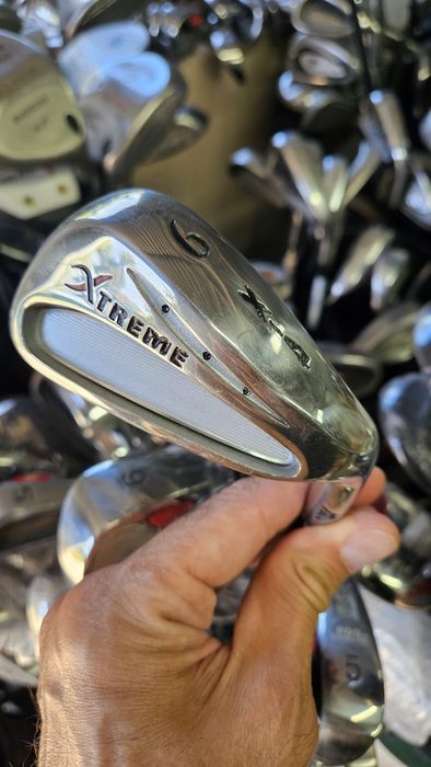 Kij golfowy iron 9 jak nowy.