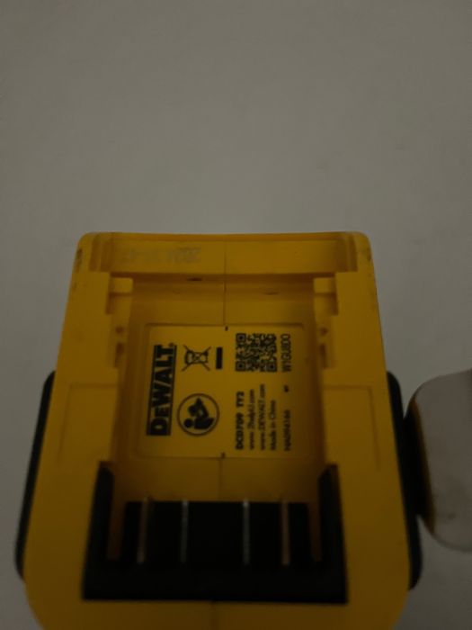 Wkrętarka DeWalt zasilanie akumulatorowe 18 V DCD709 zestaw 2x2Ah