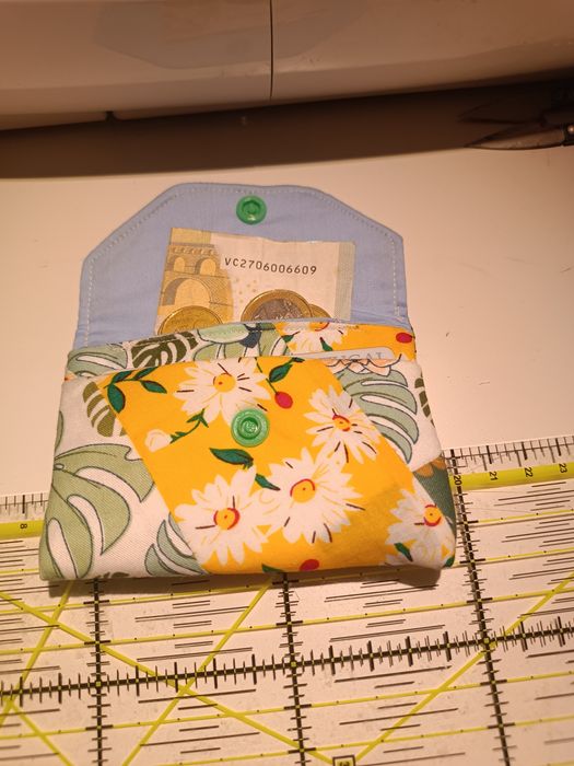 Carteira para dinheiro e cartões artesanal