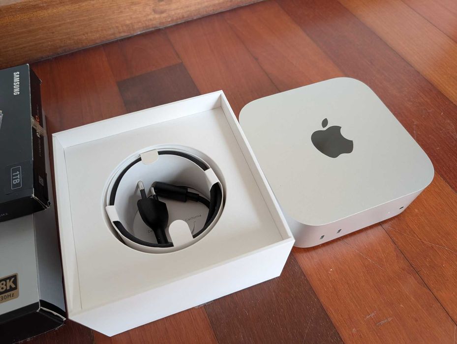 Apple Mac mini M4 (16GB/256GB) + Dock Ugreen 40Gbps + SSD Samsung 1TB [Excelente Estado / Caixa]
