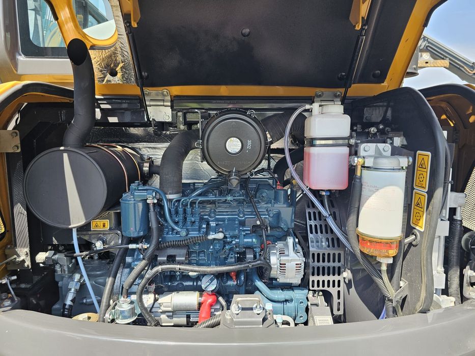 Mini escavadora giratória 6T (2026)