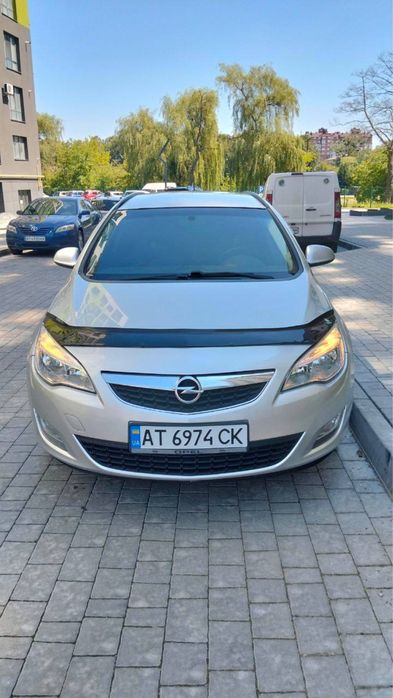 Продам Opel Astra J універсал