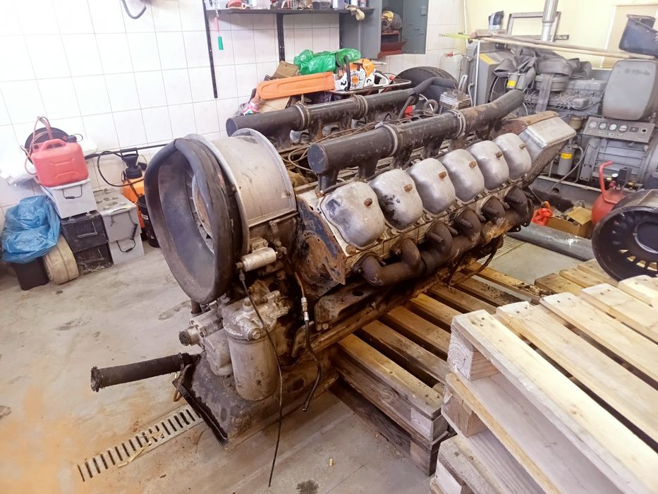 Tatra 815 V12 kompletny silnik