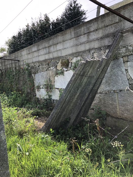 Vendo Esteios em Cimento em  L