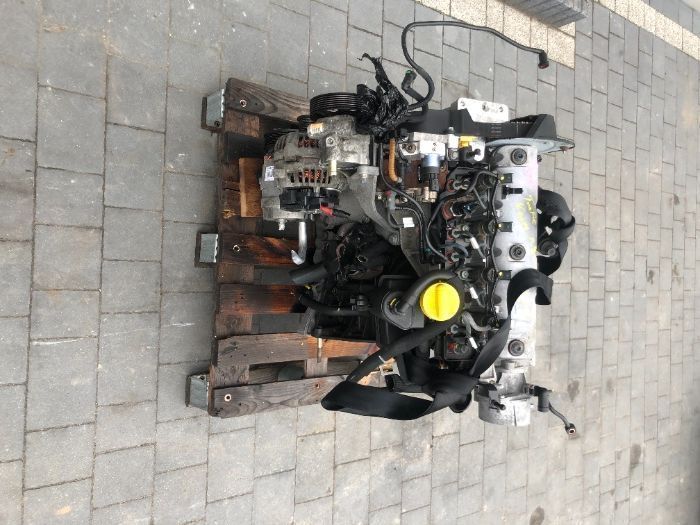 SILNIK 1.9 DCI F9Q F9K 750, 670, 760