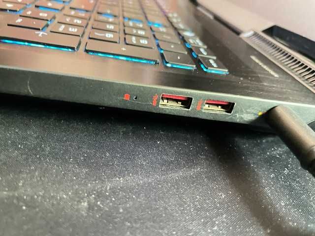 Portátil Gaming HP OMEN 17" i7 / GTX 1070