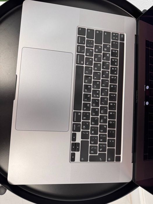 MacBook  pro 16" (А2141)