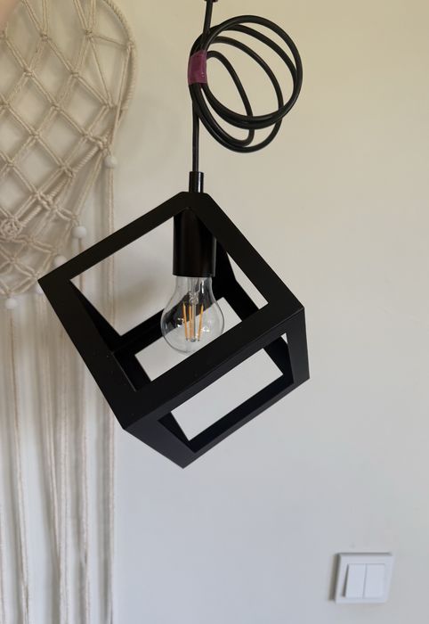 2 lampy wiszące Castorama Sweden geometryczna kwadrat