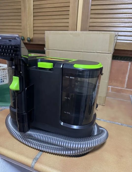 Миючий пилосос очисник потужністю 800Вт для всіх видів прибирання