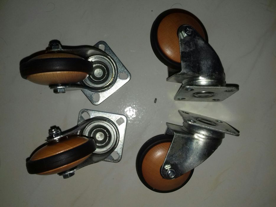 Pés com rodízios434689306358589443