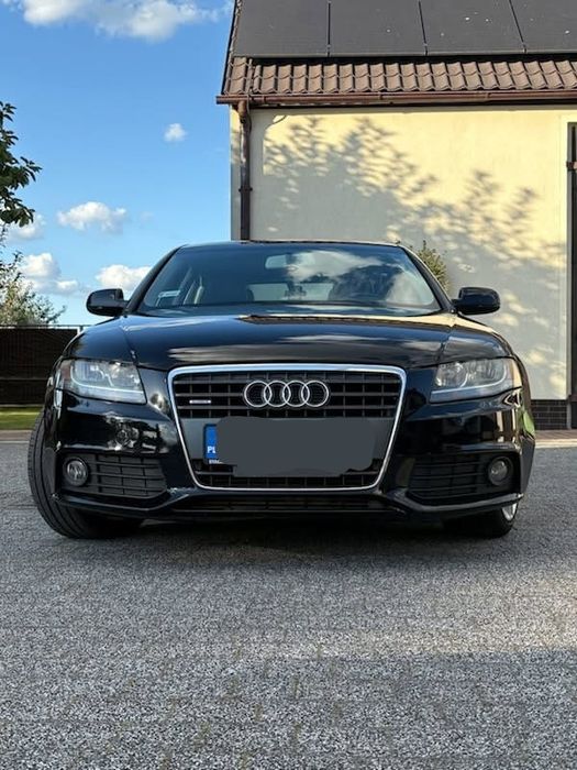 Audi A4 2.0 TSI QUATTRO +48 790 861 612 Tomasz
 220 000 km.
4.900 Euro
tel. Piot, +48 603 701 256 Polska+48 790 861 612 Tomasz