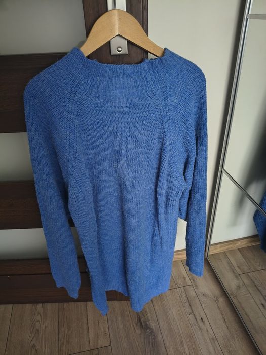 Niebieski sweter Ichi
