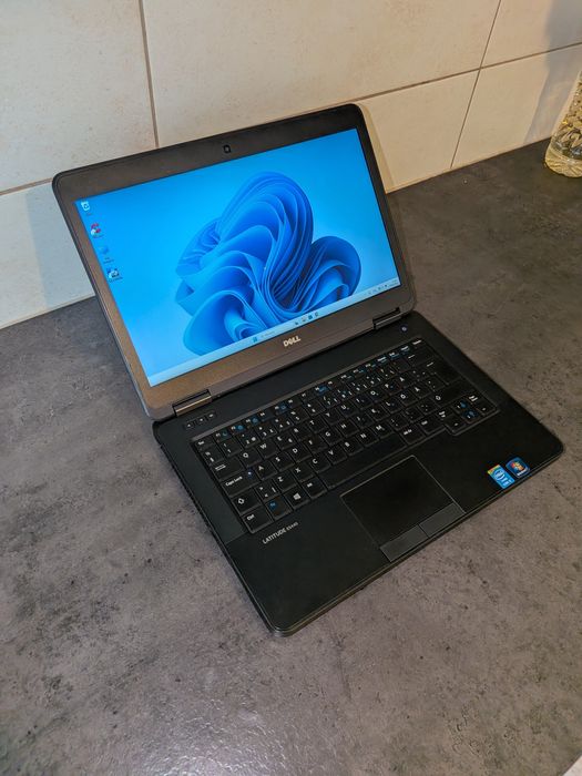 Dell latitude 5440 8/128 windows 11